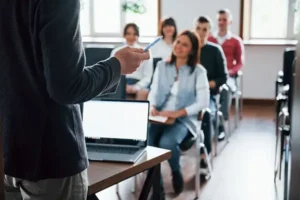 Educação e Treinamento